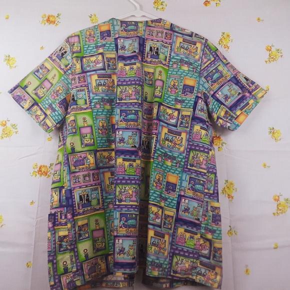 Scrub Top Ladies - Picture 2 of 8